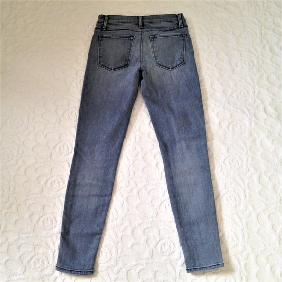 J Brand Capri Denim Jeans In Strobe Wash Made in USA - Picture 4 of 13